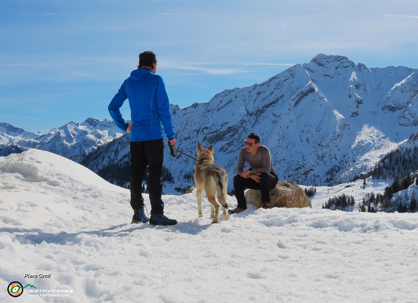 51 Ci godiamo il sole e il panorama!.JPG